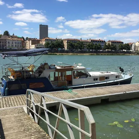 Apartment Bateau Condor *